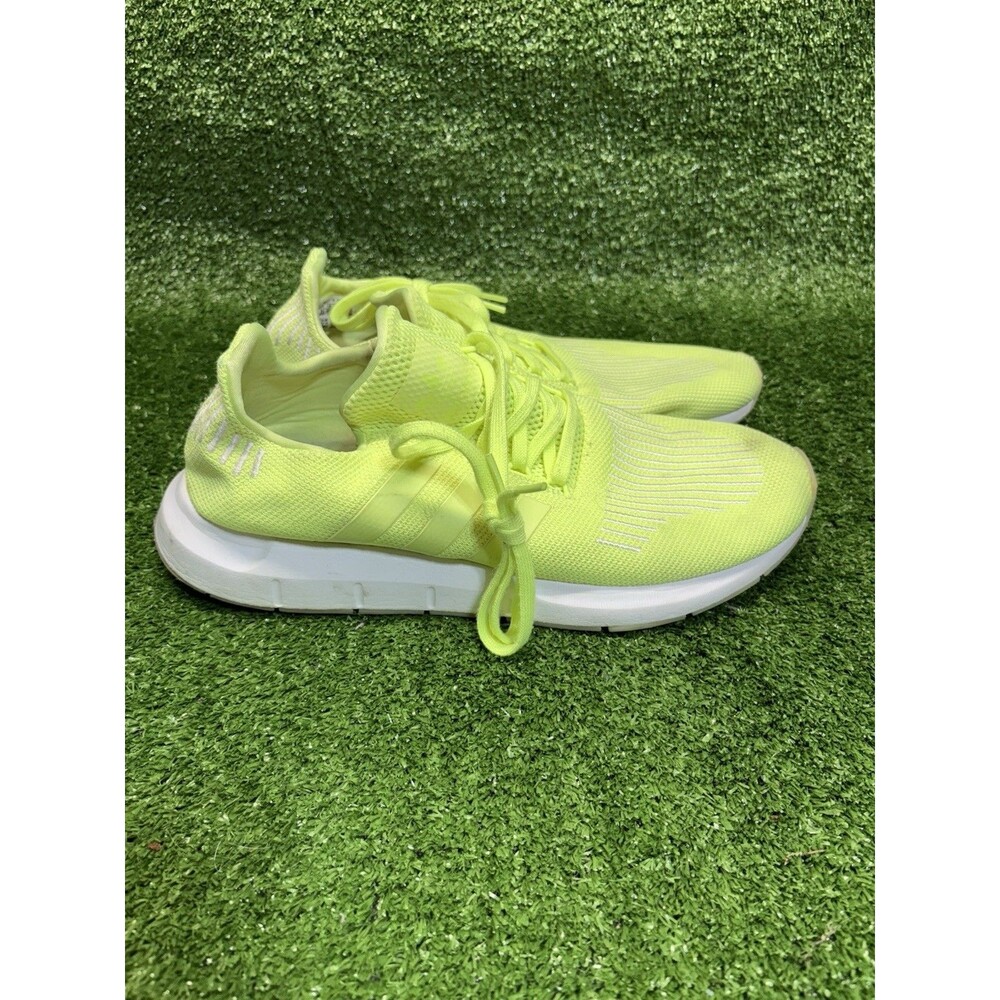 Size 11 adidas Swift Run Neon Yellow White Mens Running Lifestyle Shoes Sneakers